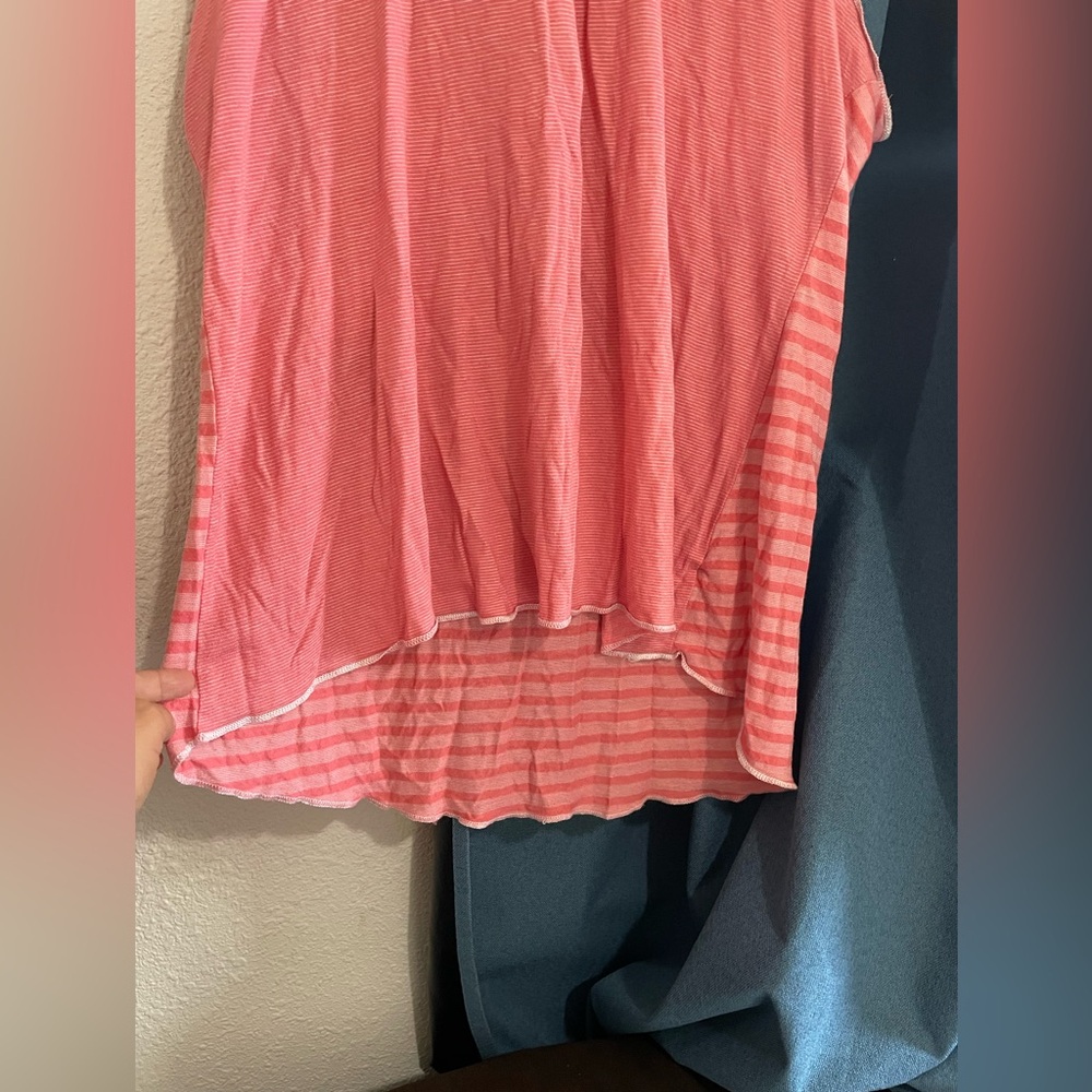 Women's Pink Sleeveless Tee with Silver Print - Picture 4 of 6